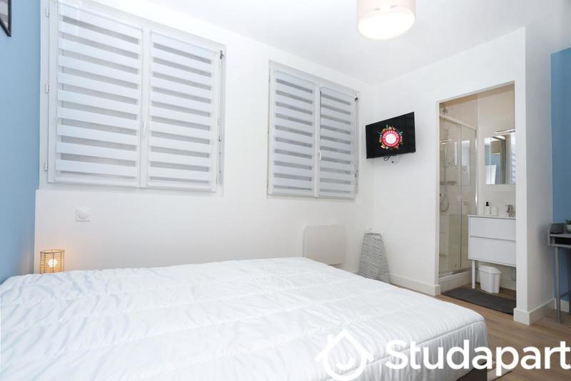 Chambre - 12 m² - 1 pièce