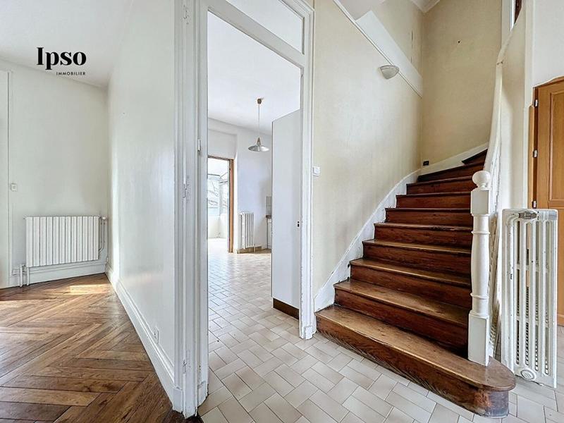 Propriété - 177 m² - 7 pièces