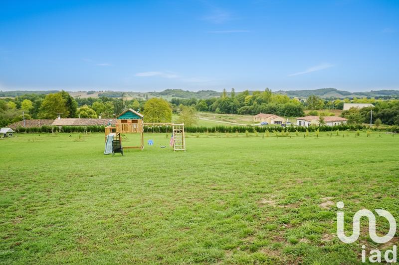 Maison - 121 m² - 5 pièces