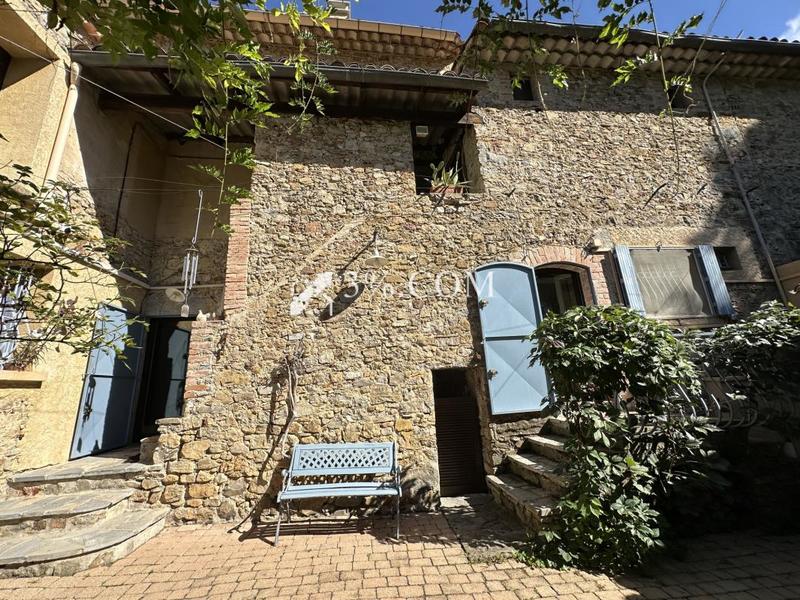 Mas - 242 m² - 9 pièces