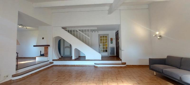 Propriété - 206 m² - 7 pièces