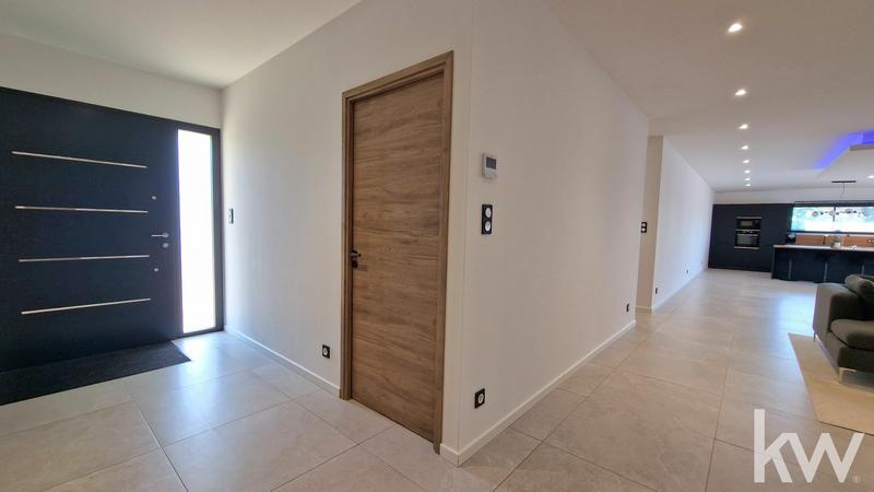 Maison - 176 m² - 6 pièces