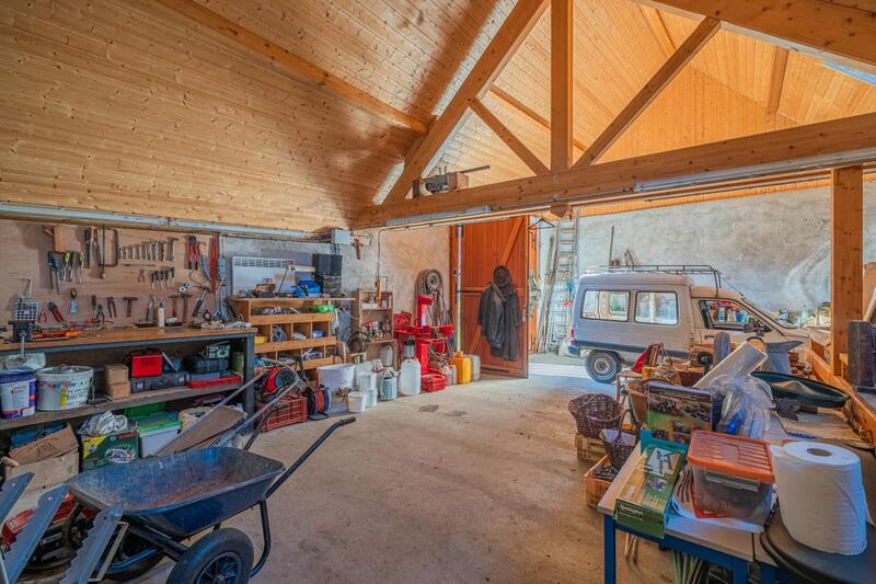 Maison en pierre - 234 m² - 6 pièces