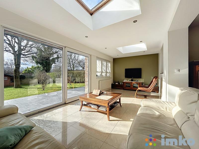 Maison - 161 m² - 6 pièces