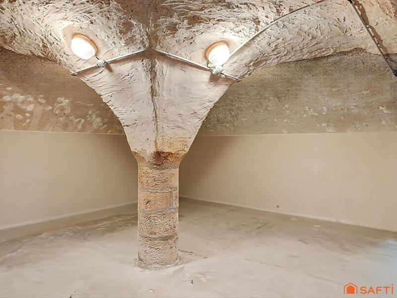 Maison - 301 m² - 10 pièces