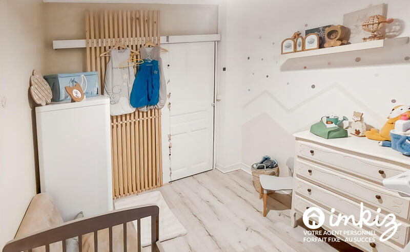 Maison - 92 m² - 6 pièces