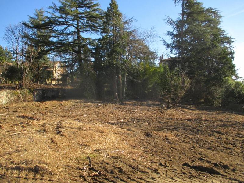 Terrain constructible - 667 m²