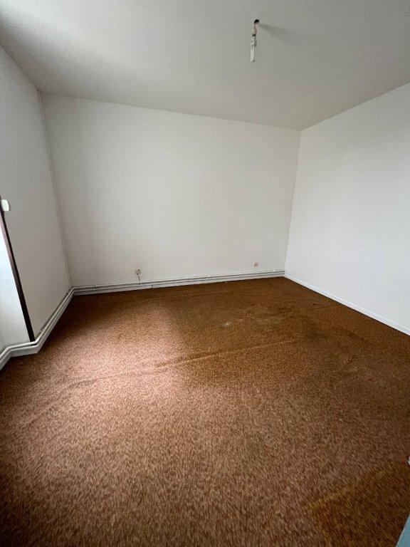 Immeuble - 83 m² - 6 pièces