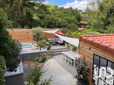 Maison - 187 m² - 7 pièces