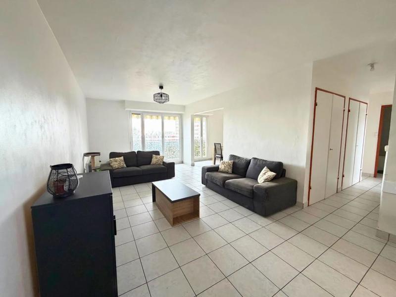 Appartement - 84 m² - 4 pièces