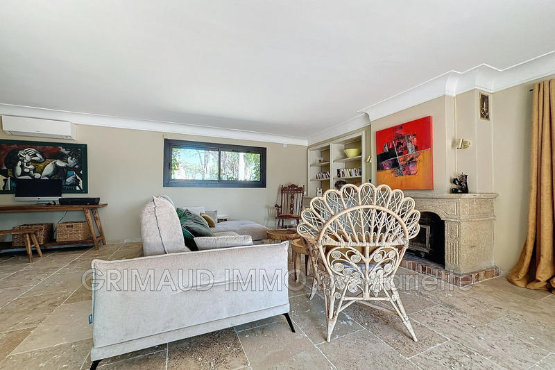 Villa - 308 m² - 8 pièces