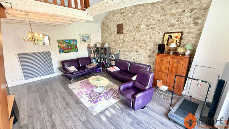 Maison - 210 m² - 7 pièces