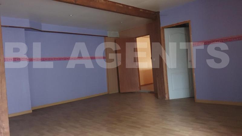 Maison - 250 m² - 8 pièces