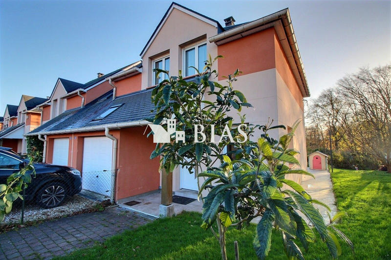 Maison - 101 m² - 5 pièces