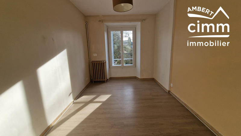 Appartement - 117 m² - 6 pièces