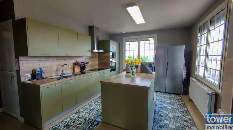 Maison - 163 m² - 6 pièces