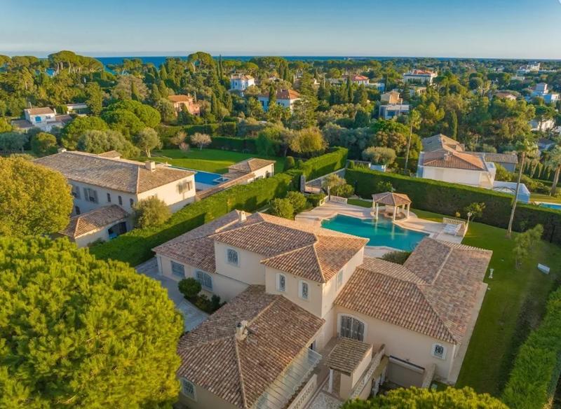 Villa - 450 m² - 8 pièces