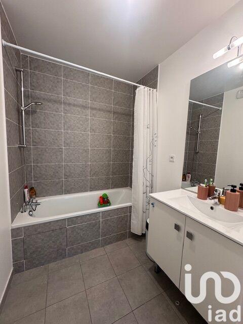 Appartement - 86 m² - 4 pièces