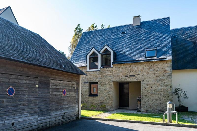 Maison - 94 m² - 5 pièces