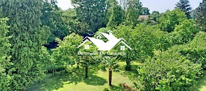 Maison - 297 m² - 6 pièces