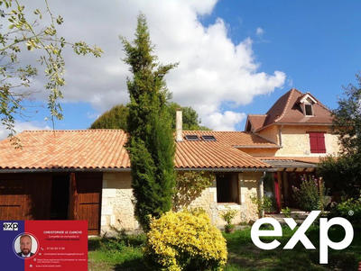 Maison - 232 m² - 8 pièces