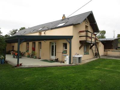 Propriété - 125 m² - 6 pièces