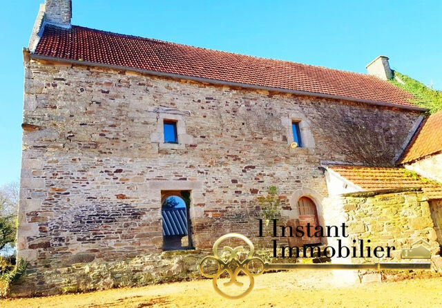 Maison - 300 m² - 6 pièces