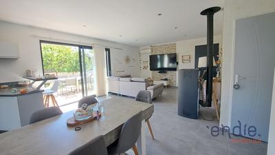 Maison - 95 m² - 4 pièces