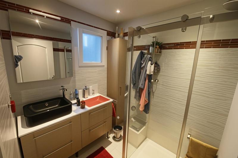 Maison - 93 m² - 5 pièces