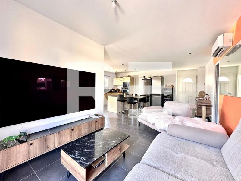 Villa - 90 m² - 4 pièces