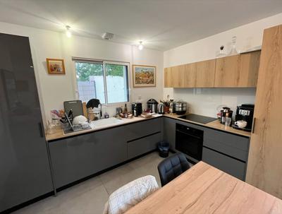 Maison - 95 m² - 4 pièces