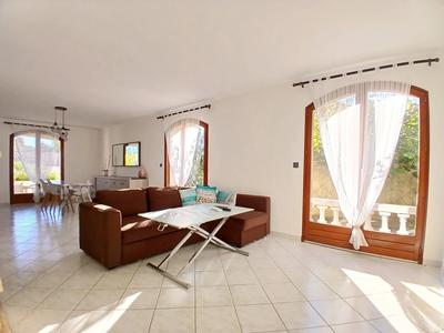 Maison - 115 m² - 4 pièces