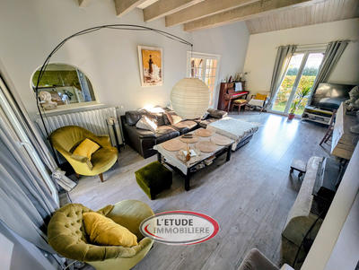 Maison - 180 m² - 7 pièces