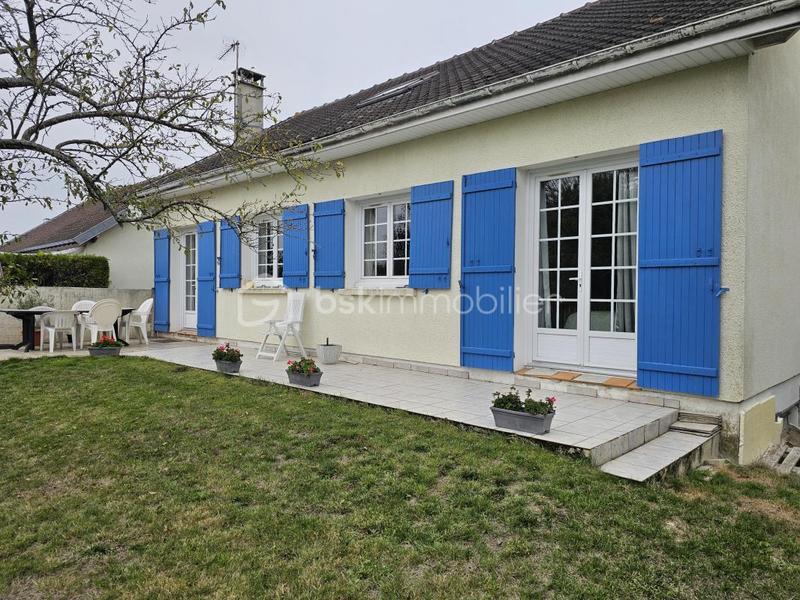 Maison traditionnelle - 137 m² - 6 pièces