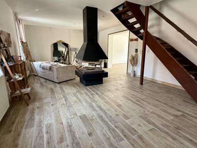 Maison - 150 m² - 5 pièces
