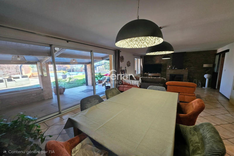 Maison - 170 m² - 5 pièces
