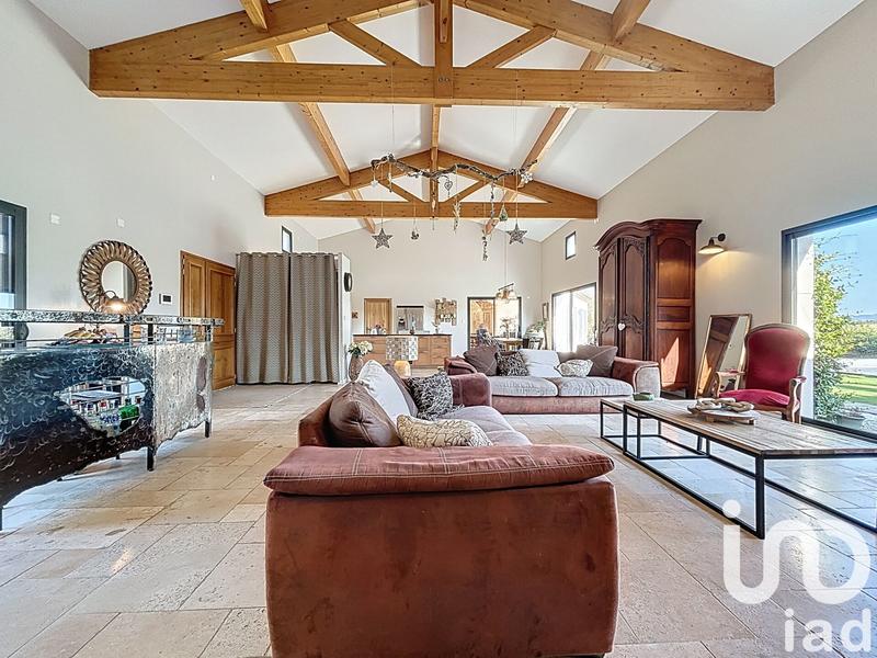 Maison - 322 m² - 14 pièces