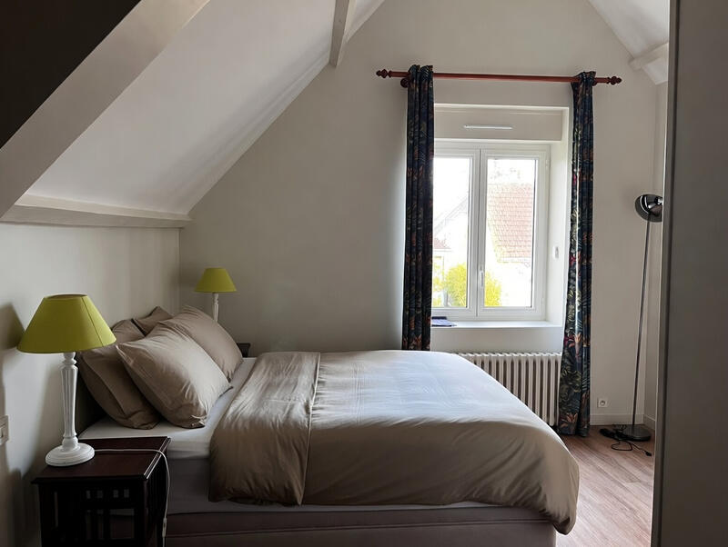 Maison - 198 m² - 8 pièces