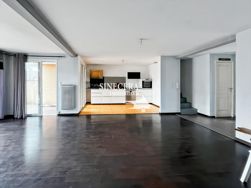 Maison traditionnelle - 118 m² - 5 pièces