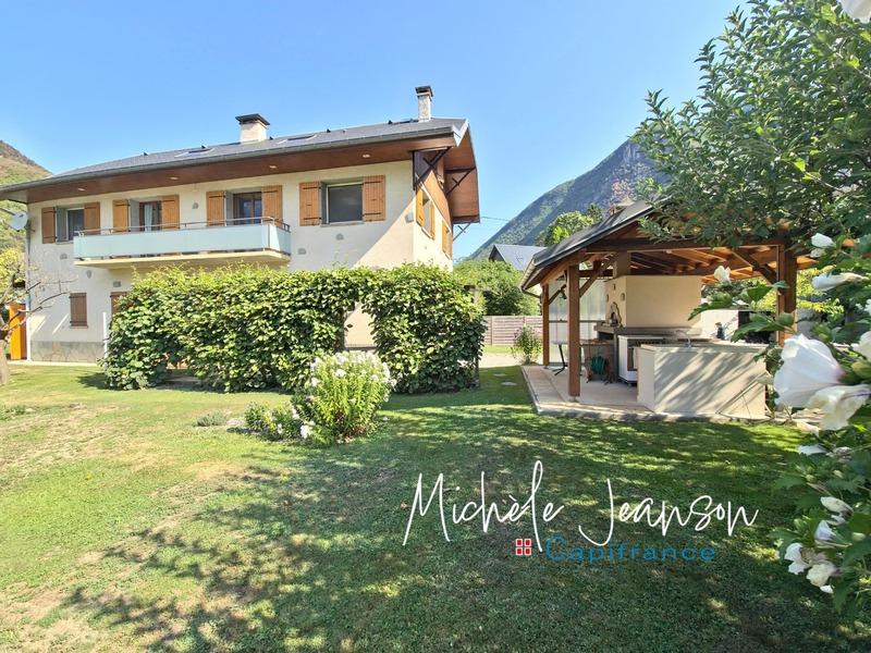 Maison - 120 m² - 5 pièces