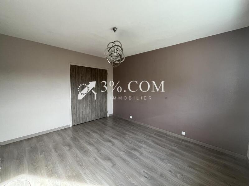 Maison - 96 m² - 5 pièces