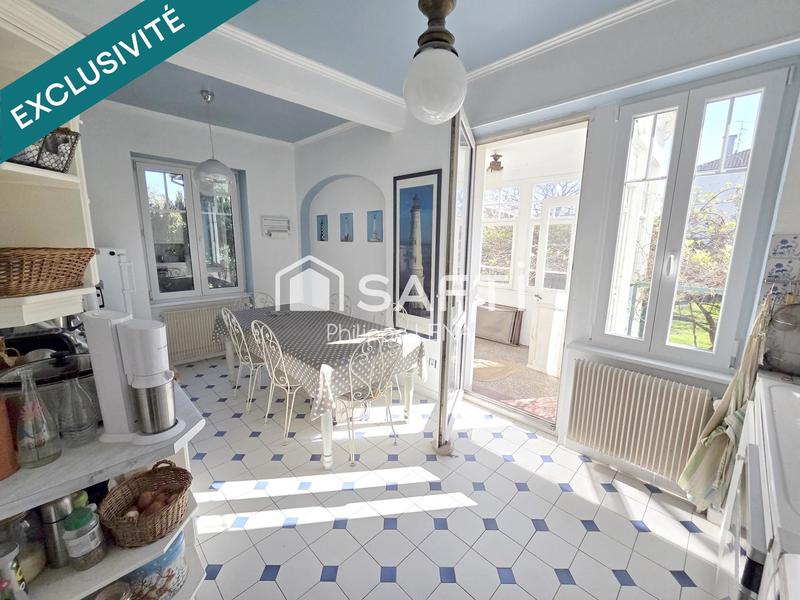 Villa - 194 m² - 8 pièces