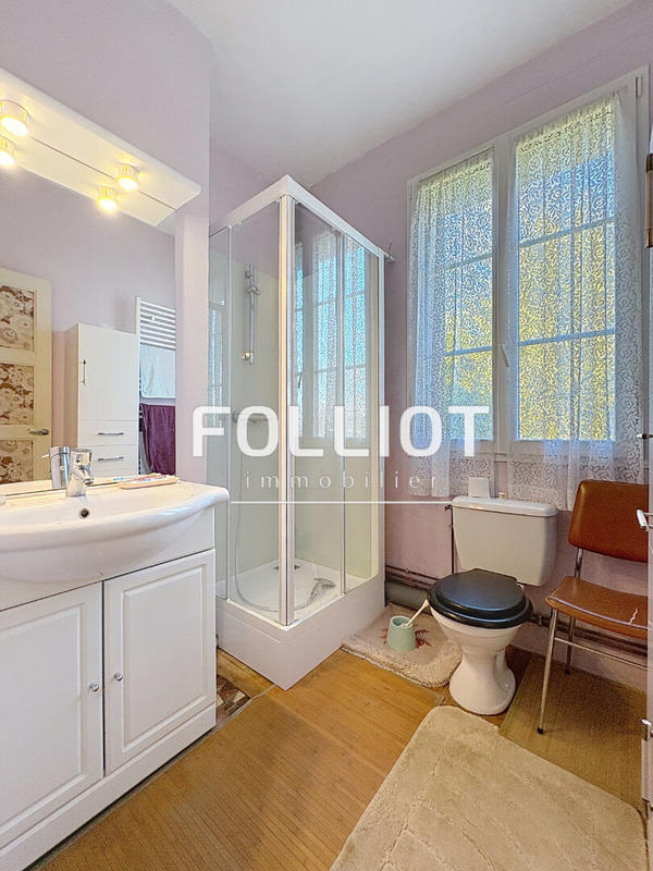 Maison - 121 m² - 6 pièces