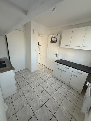 Appartement - 64 m² - 4 pièces