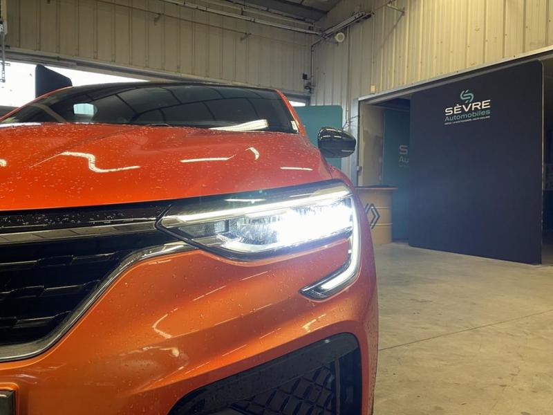 Renault Arkana R.S. Line TCe 140 Edc -21b