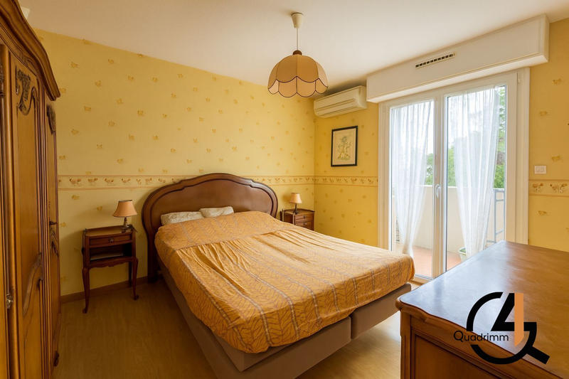 Appartement - 108 m² - 6 pièces