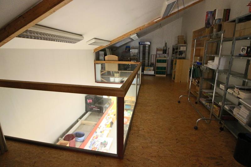 Local d'activités - 300 m²