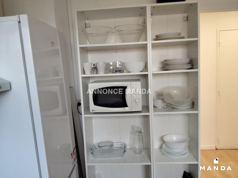 Chambre - 10 m² - 6 pièces