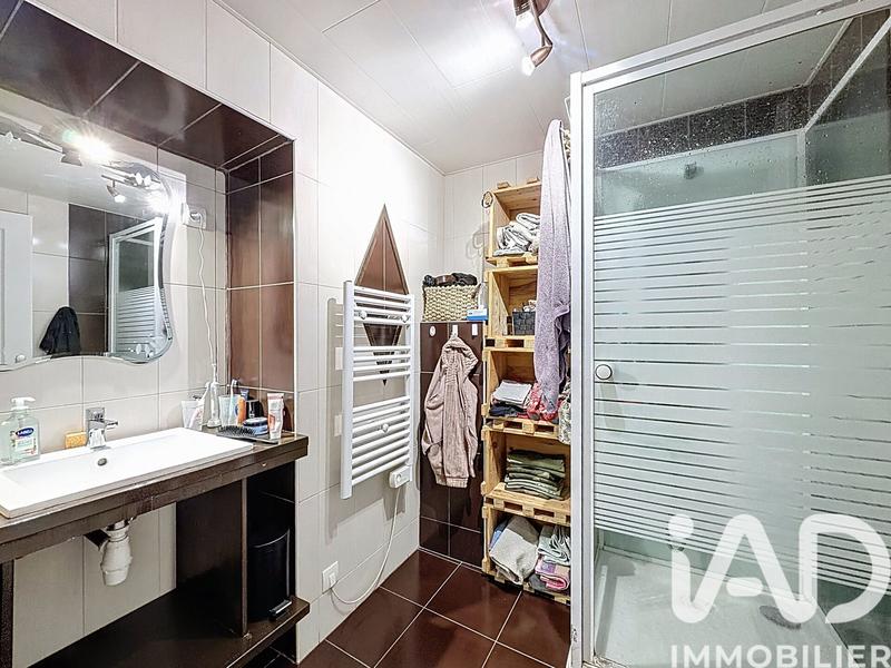 Maison - 247 m² - 6 pièces