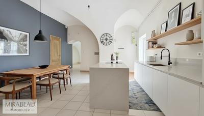 Appartement - 89 m² - 4 pièces